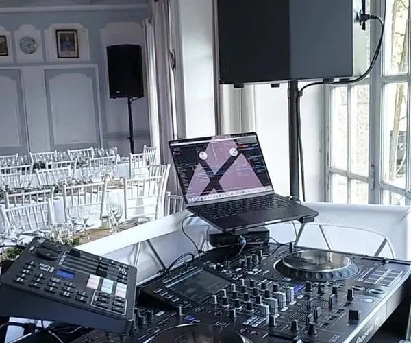 Régie DJ Pioneer et matériel son pro pour mariage