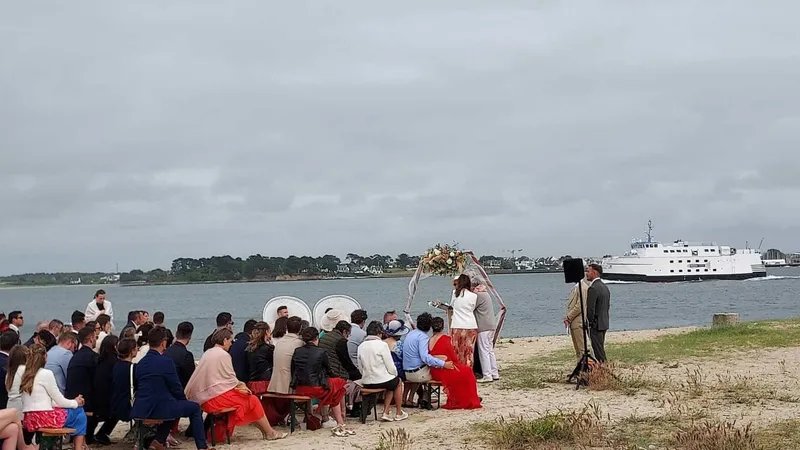 Cérémonie Laïque – Larmor-Plage (56)